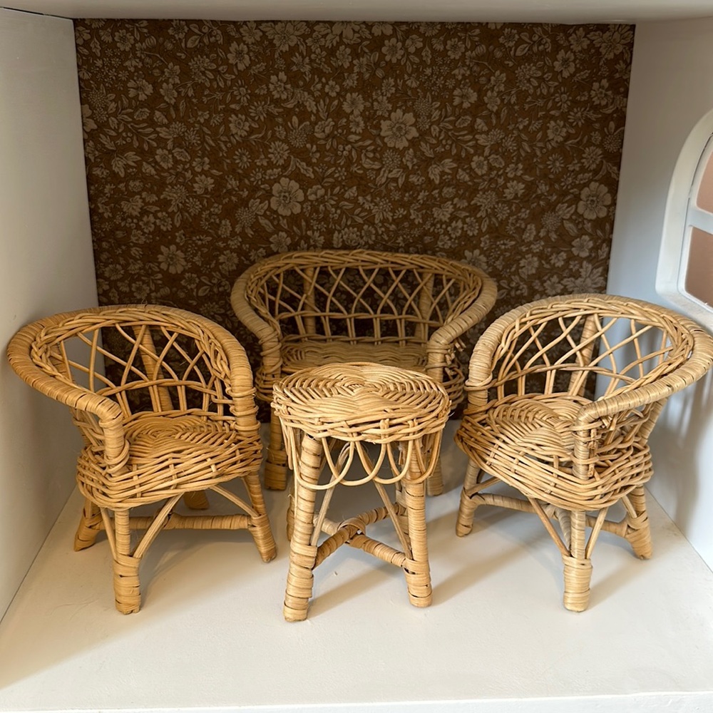 Rattan dollhouse furniture set (mouse doll is not included)